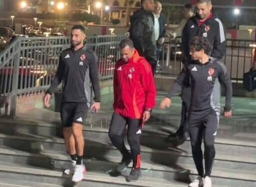 الأهلي ضد الزمالك.. وزير الرياضة يتدخل لحل أزمة مباراة القمة ويوفر طاقم تحكيم سعودي