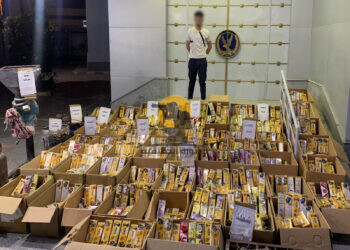 أمن الفيوم يضبط عامل يدير ورشة لتصنيع الألعاب الناري في الشواشنة