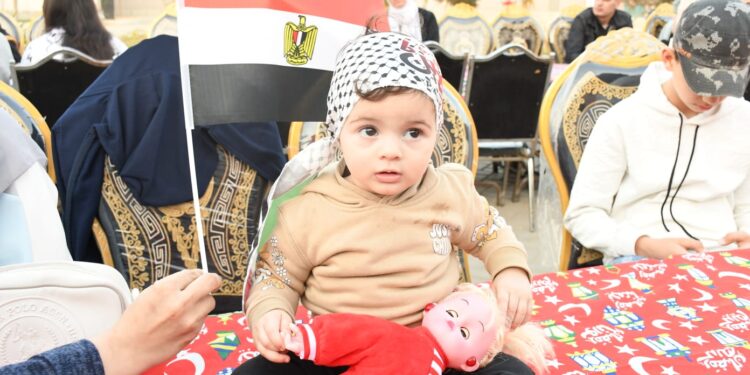 قطار “قوافل السعادة ” في نسخته الثانية يصل إلى مركز التنمية الشبابية والرياضية بأكتوبر الجزيرة “2”