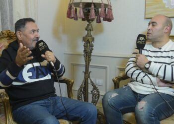 خيري رمضان لـ«كلّم ربنا»: ابنى عاد من الموت بعد بكائي ونحيبي ولما فتح عينيه رجعت ليا الحياة