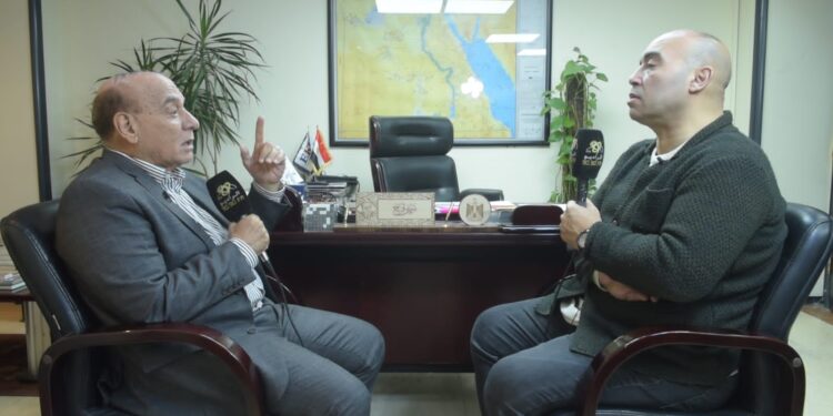 ل. سمير فرج لـ«كلم ربنا»: أمي باعت ورثها عشان اتعلم بره.. وفي حرب أكتوبر رفضوا يسفرونى الهند للدراسة فبكيت وعاتبت ربنا