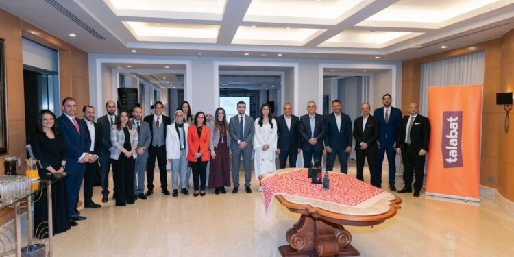 طلبات مصر وانجيج كونسلتينج ينظمان جلسة نقاشية حول “تعزيز مناخ الاستثمار في قطاع التكنولوجيا والتجارة الإلكترونية”