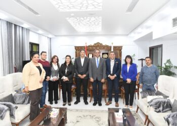 راعي مصر عضو التحالف الوطني تبحث مع محافظ قنا التوسع في أنشطتها بالمحافظة