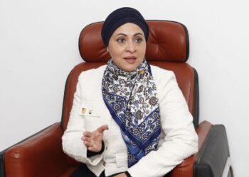 تعرف على خطورة استخدام رقائق الألمونيوم في الطعام وعلاقتها بأمراض الزهايمر وقصور الكلى والعظام