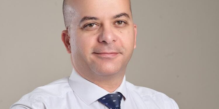 معتز الشناوي: دورات تدريبية سنوية لأعضاء الجمعية العمومية للصحفيين بألمانيا