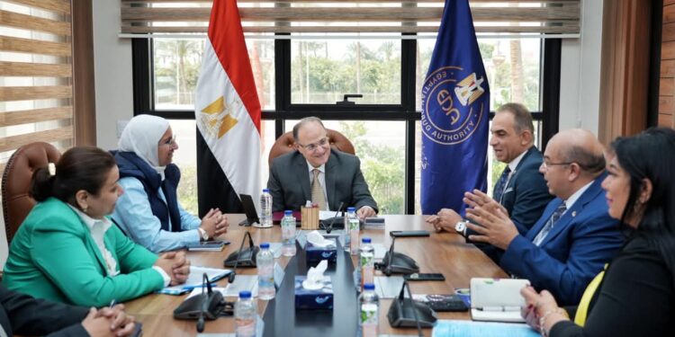 رئيس هيئة الدواء يستقبل رئيس شركة “ميكرز” لمناقشة تطوير التصنيع المحلي للمستلزمات الطبية