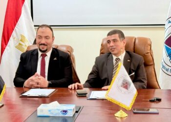 توقيع بروتوكول تعاون بين جامعة أسيوط التكنولوجية ومصنع كيم تك للأجهزة العلمية والمعملية 