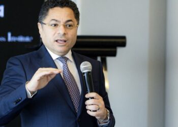 الليلة.. انطلاق أولى حلقات خالد أبو بكر في “آخر النهار”