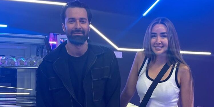 أحمد حاتم يرد على شائعات ارتباطه بـ هنا الزاهد.. الحاجات دي مش بتستخبى