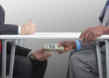 تمويلات الإخوان السرية.. كيف تنقل الأموال من أوروبا إلى الدول العربية؟