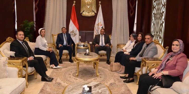 أمانات شباب “الإصلاح والنهضة” و”الاتحاد”.. واتحادات شباب “المصري الديمقراطي” و”الوعي” يناقشون فرص الشباب بالأحزاب