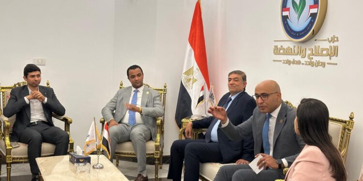 الإصلاح والنهضة يستقبل وفد “نموذج محاكاة مجلس الشيوخ”