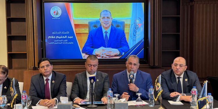 أمانة الشئون النيابية بـ حماة الوطن تعقد جلسة استماع بشأن أزمة الرسوم القضائية