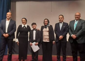 طلاب «كليوباترا للغات» يتألقون في احتفالية فنية كبري على مسرح مكتبة مصر الجديدة