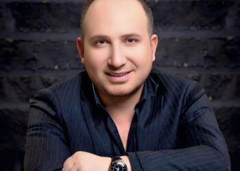 بعد اقترابه من تحطيم الرقم القياسي.. الجمهور يطالب بتكريم الموسيقار هلكوت زاهير