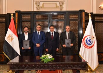 بحضور وزير الصحة.. توقيع بروتوكول تعاون بين هيئة الشراء الموحد ومعهد «جوستاف روسي»