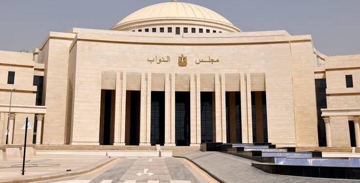 عيب!.. مشادة كلامية بين ضياء الدين داوود وأمين مسعود بسبب قانون الإيجار القديم