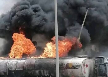 وفاة السائق خالد محمد شوقي بطل حادث احتراق سيارة إمداد بالبنزين في العاشر من رمضان