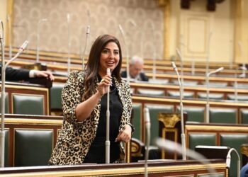 النائبة نشوى الشريف: اشتراط التدريب في الاتفاقيات البترولية خطوة مهمة لبناء كوادر مصرية قادرة على قيادة القطاع