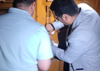 الصحة تغلق عيادة للتجميل بالشيخ زايد للعمل بدون ترخيص