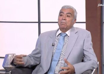 محافظ البحر الأحمر الأسبق يكشف مفاجأة: الغردقة شهدت مظاهرات تأييد لثورة 30 يونيو من الروس