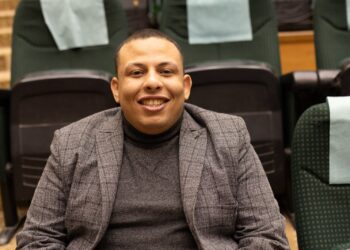 مؤمن أشرف: دخول الذكاء الاصطناعي إلى قطاع التعليم أصبح ضرورة