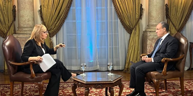 وزير الخارجية يكشف المواقف المصرية من قضايا الإقليم المشتعلة.. الليلة مع لميس الحديدي