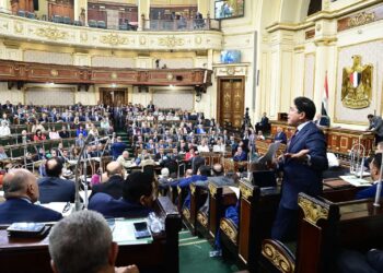 النواب يوافق على إقرار قانون الإيجار القديم دون تعديل مدة الـ 7 سنوات لإنهاء تعاقد السكان.. وتشكيل لجان حصر لتقسيم المناطق.. تقرير