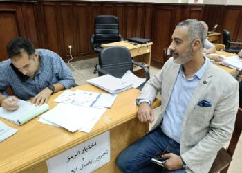 مساعد رئيس حزب العدل للعلاقات الخارجية يتقدم بأوراق ترشحه لانتخابات مجلس الشيوخ