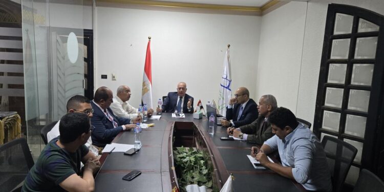 حزب المؤتمر يناقش معايير السلامة والتشغيل في المنشآت البحرية.. ويوصي بـ3 توصيات عاجلة