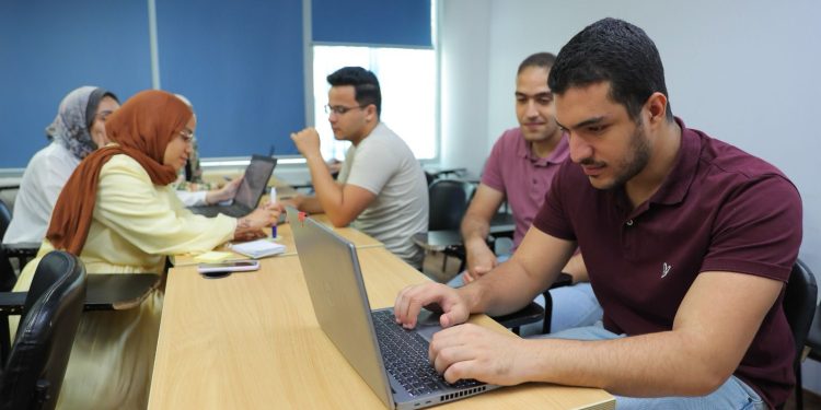 طلبات تختتم برنامجها التدريبي لتطوير المهارات بالتعاون مع معهد تكنولوجيا المعلومات (ITI) لتأهيل الشباب لسوق العمل التقني