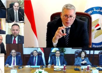 البترول تعلن: بئران جديدان يضافان لإنتاج الغاز بغرب الدلتا العميقة بإجمالي 60 مليون قدم مكعب يوميًا