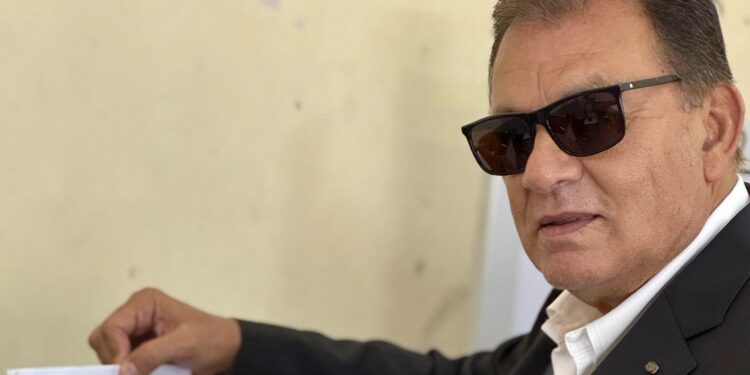 حاتم باشات يدلي بصوته في انتخابات الشيوخ ويؤكد المشاركة الشعبية تعكس وعي المصريين