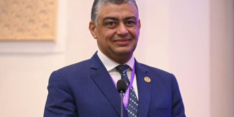 محمود سليمان.. طبيب قلب جمع بين التميز الطبي والقيم الإنسانية 