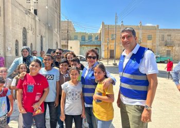 لبلبة تشارك «راعي مصر» في جولة إنسانية بالمنيا لدعم الأسر الأكثر احتياجًا