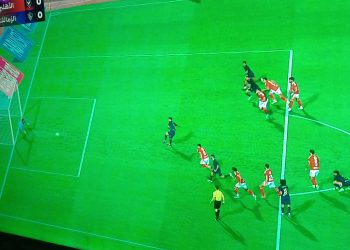 الزمالك يتقدم على الأهلي بالهدف الأول في قمة الـ 131: حسام عبد المجيد يسجل من ركلة الجزاء