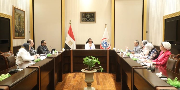 نائب رئيس الوزراء يؤكد على تعزيز البرنامج الوطني لمكافحة الإيدز