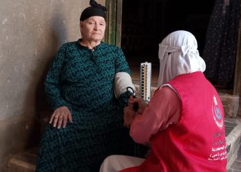 خلال 59 يومًا.. الصحة: حملة «100 يوم صحة» قدّمت 86 مليونًا خدمة طبية مجانية 