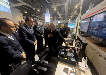 وزير الصحة يبحث مع مسئولي هواوي التعاون في التكنولوجيا الطبية