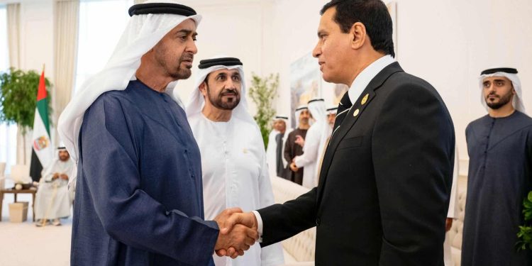 اللواء طارق نصير يشيد بدور الإمارات في دعم القضايا العربية المشتركة