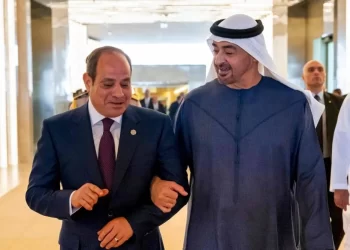 تعزيز العلاقات التاريخية: الرئيس الإماراتي يصل القاهرة في زيارة رسمية