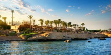 نقيب السياحيين يكشف مفاجآت جديدة عن الموسم السياحي الشتوي