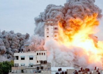 17 شهيدًا فلسطينيًا في غزة.. وقصف متواصل يستهدف المنازل والنازحين