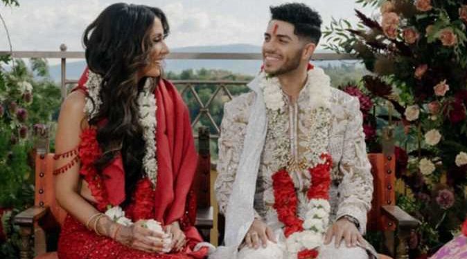 بعد أيام من زفافها.. إيميلي شاه زوجة مينا مسعود تفاجئ جمهورها بظهورها على كرسي متحرك