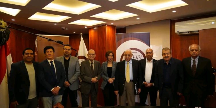 مركز “باستيت” للدراسات السياسية والاستراتيجية يناقش “الوضع الراهن في فلسطين وآفاق المستقبل”