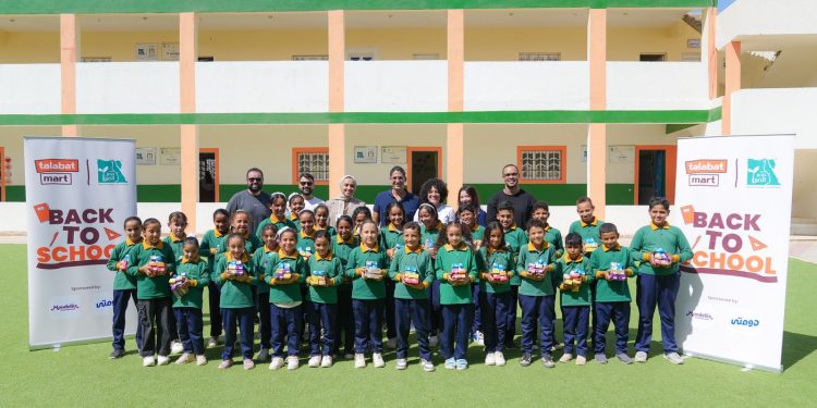 طلبات مصر تطلق مبادرتين لتوفير وجبات غذائية صحية لدعم طلاب المدارس والأطفال الفلسطينيين بمصر