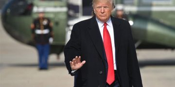 أستاذ علوم سياسية يكشف رسائل ترامب في خطابه أمام الكنيست