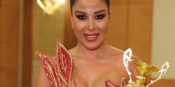إنجاز عالمي يمنح خبيرة التجميل لينا إبراهيم جائزة التميز في تركيا