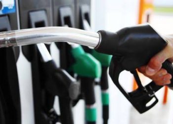 زادت ولا لأ؟!.. تداول أنباء حول زيادة أسعار البنزين والسولار.. ومصادر تنفي