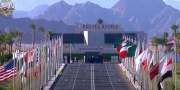 بث مباشر لحظة وصول الرئيس الأمريكي دونالد ترامب إلى شرم الشيخ لحضور قمة السلام